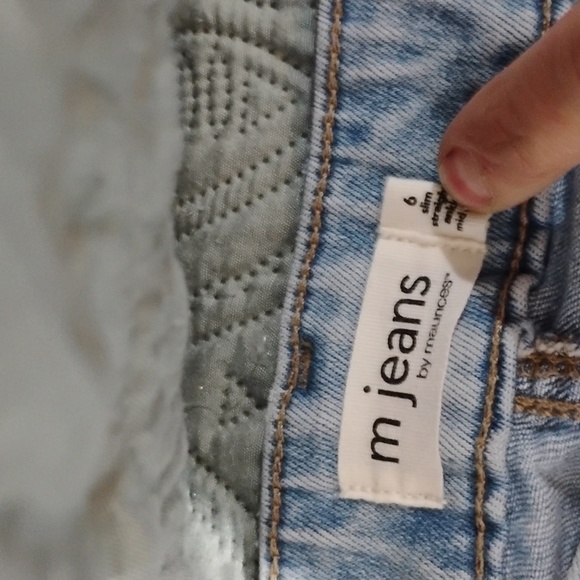 N Jean's 6 - Picture 2 of 2